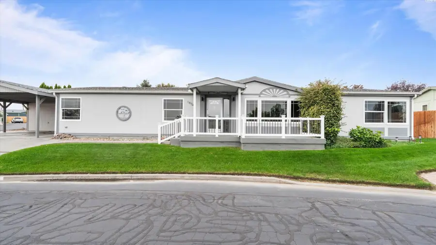 1634 S Dennis Pl, Kennewick, WA 99337 - #2
