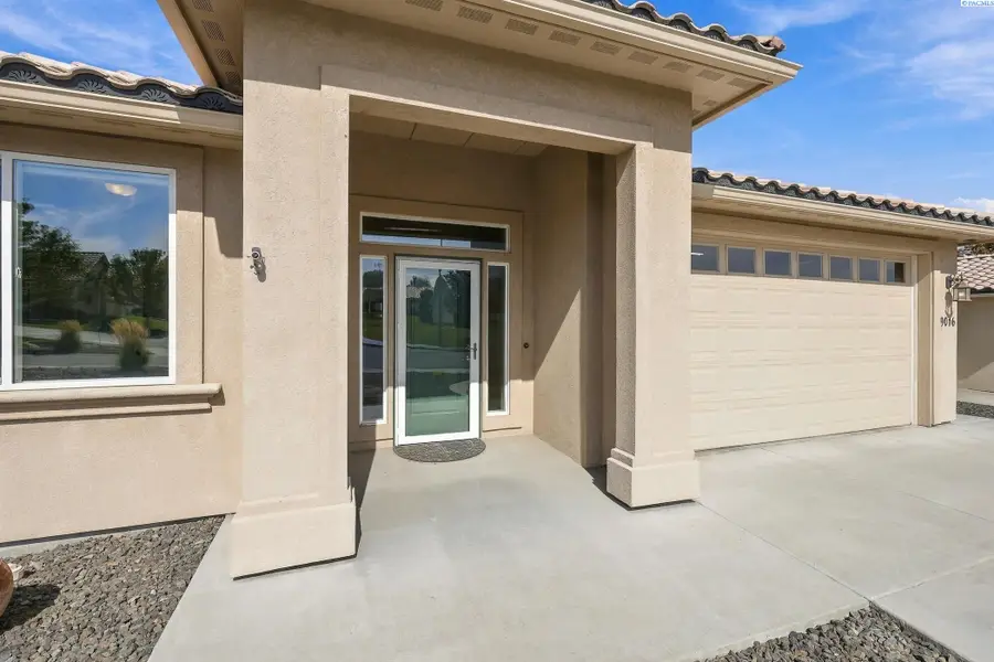 9016 W Skagit Ave, Kennewick, WA 99336 - #3