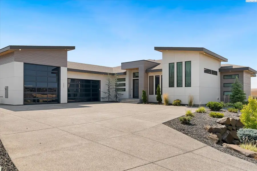 2243 S Wilson Pl, Kennewick, WA 99338 - #2
