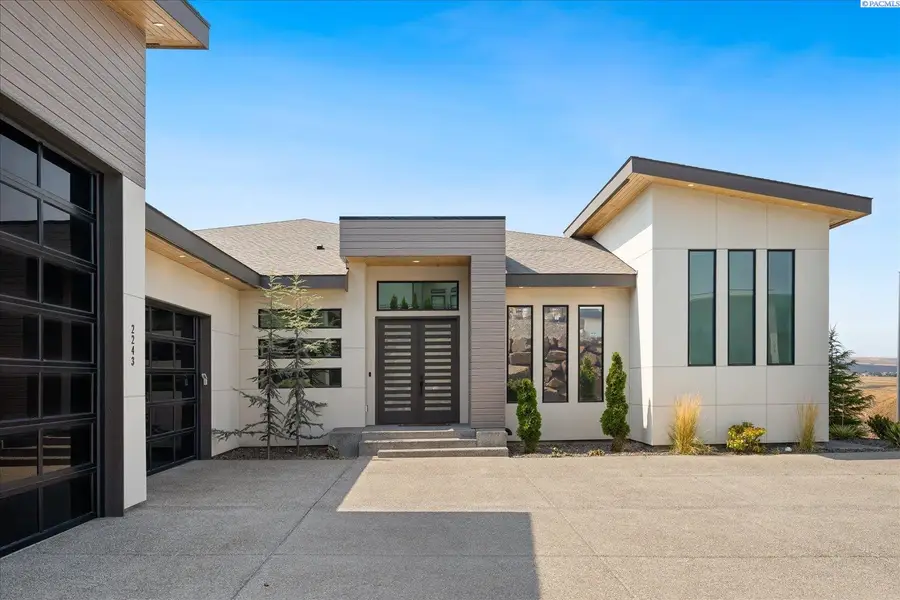 2243 S Wilson Pl, Kennewick, WA 99338 - #3