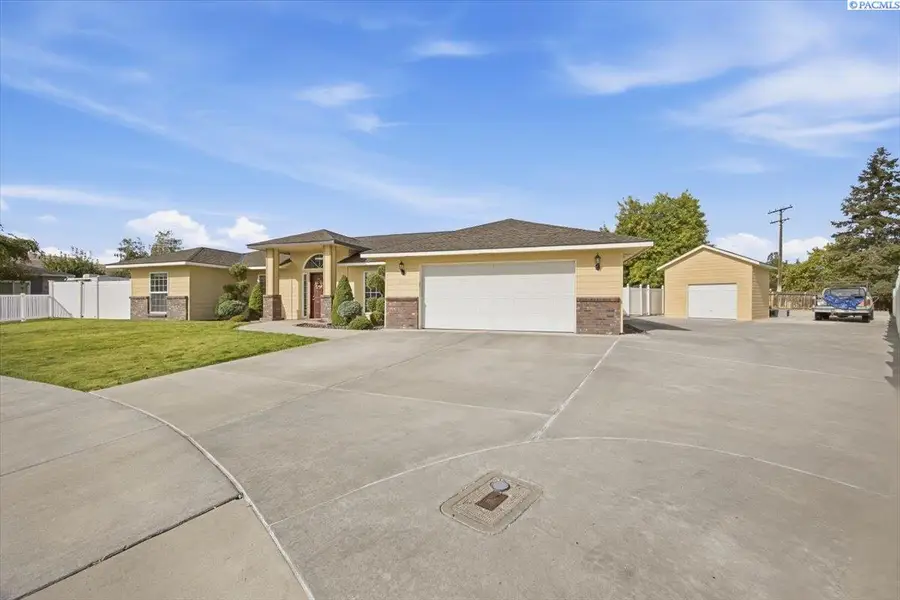 4504 Desert Cove, West Richland, WA 99353 - #2
