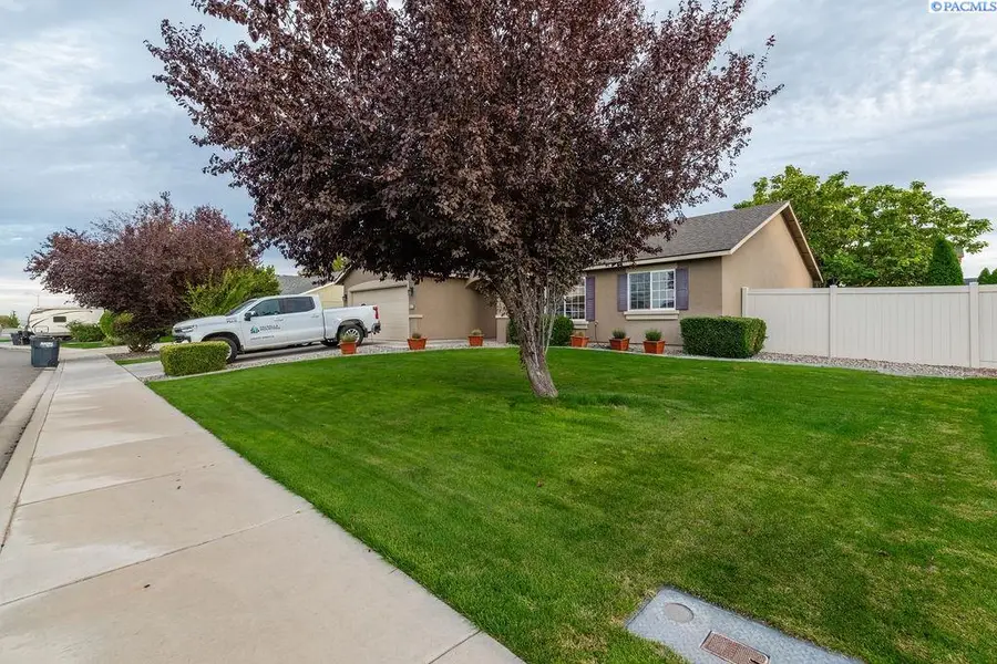 4412 Monterey Dr, Pasco, WA 99301 - #2