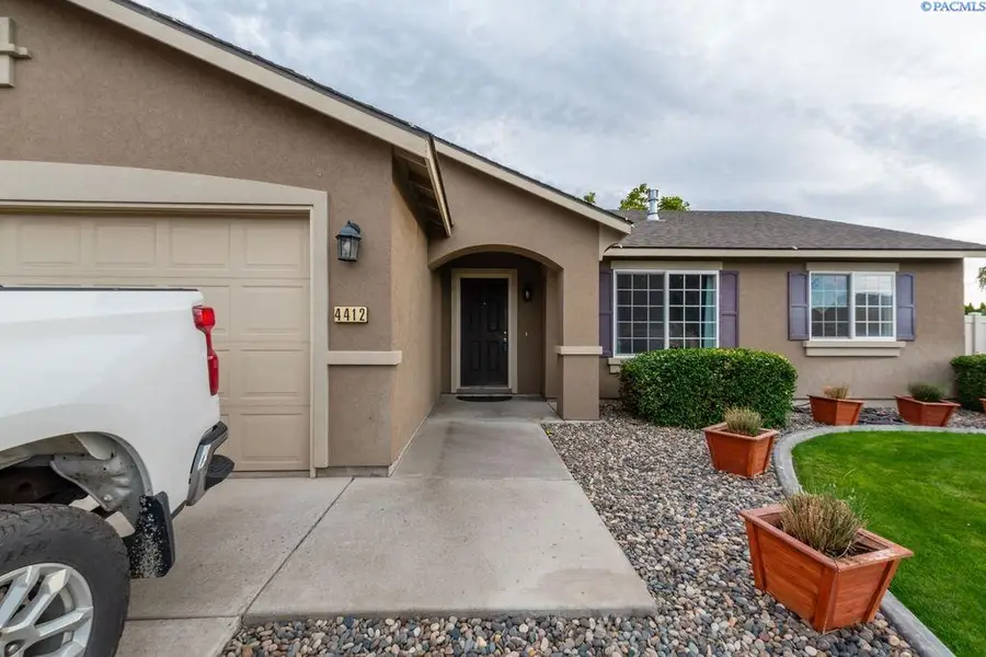 4412 Monterey Dr, Pasco, WA 99301 - #3