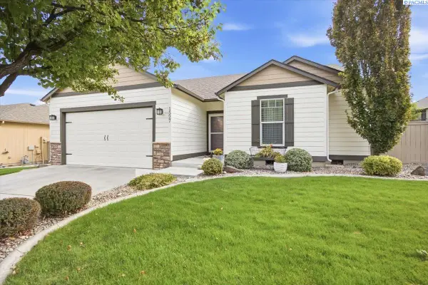 1527 S Jefferson St., Kennewick, WA 99338-2185