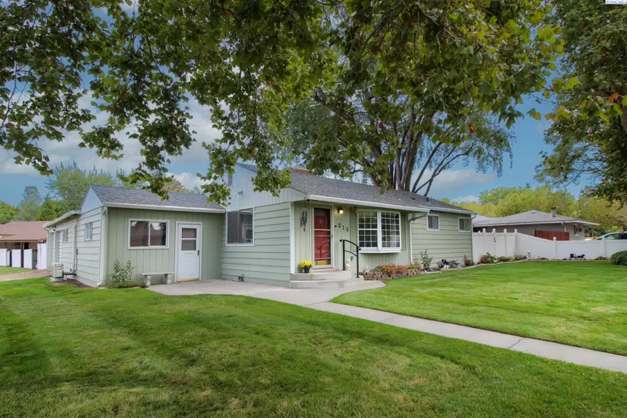 315 S Harrison Street, Kennewick, WA 99336 - #3