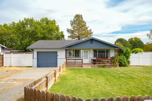 1200 13th St, Benton City, WA 99320