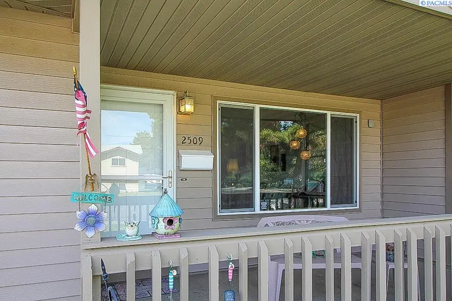 2509 W Grand Ronde Place, Kennewick, WA 99336 - #3