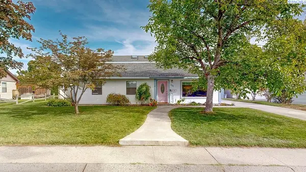 706 Cedar Avenue, Richland, WA 99352