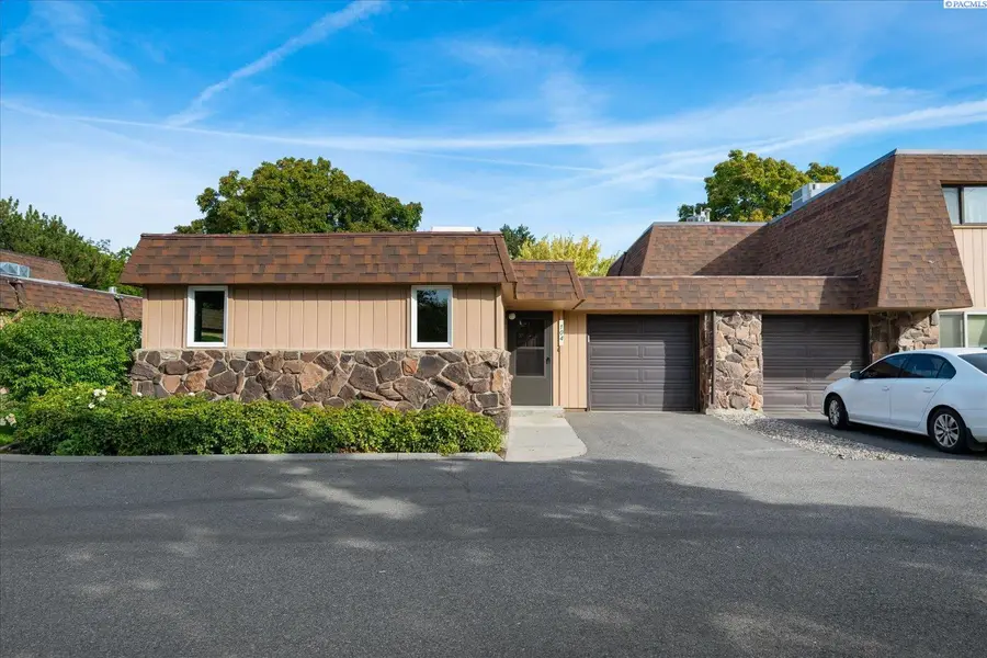 2912 W Hood Ave #B104, Kennewick, WA 99336 - #2