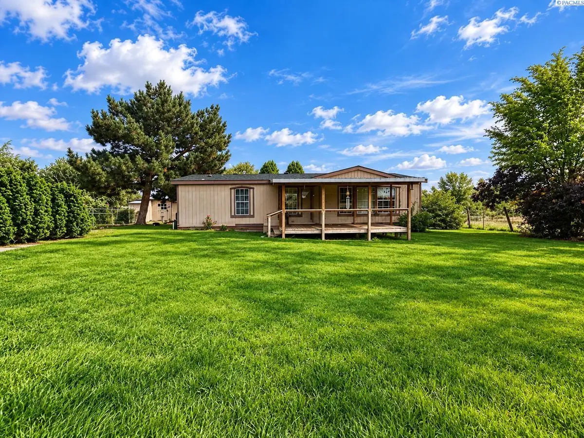 8305 S Missimer Rd, Prosser, WA 99350 - #1