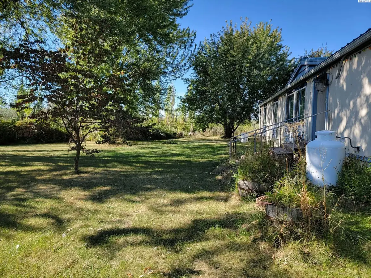 164908 W Old Inland Empire Hwy, Prosser, WA 99350 - #1
