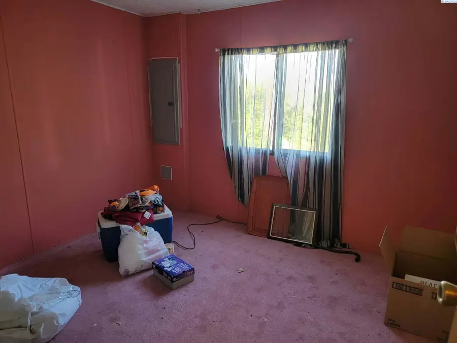 164908 W Old Inland Empire Hwy, Prosser, WA 99350 - #2