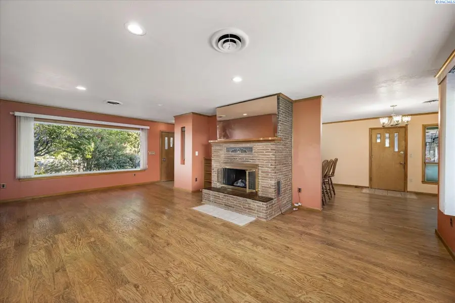1723 W 7th Place, Kennewick, WA 99336 - #3