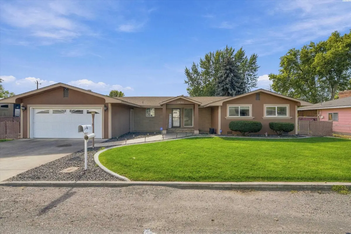 3008 W Ella St, Pasco, WA 99301 - #1