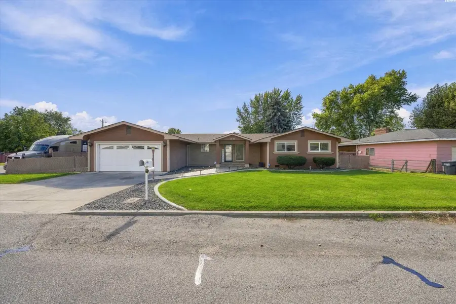 3008 W Ella St, Pasco, WA 99301 - #2