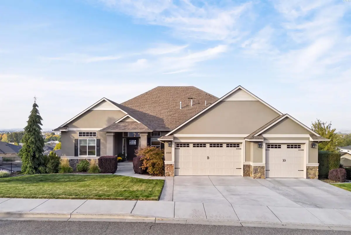 2410 W 51st Ave, Kennewick, WA 99337 - #1