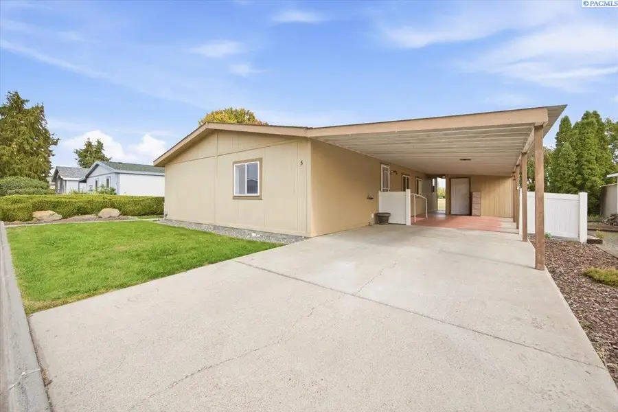 355 Old Inland Empire Hwy, #5 #5, Prosser, WA 99350-9207 - #3