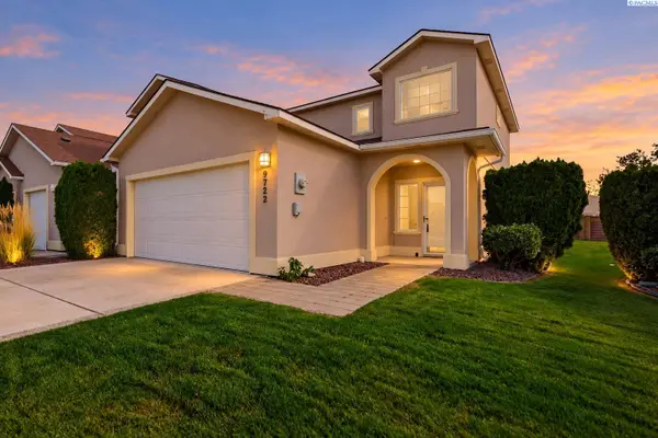 9722 Vincenzo Dr, Pasco, WA 99301