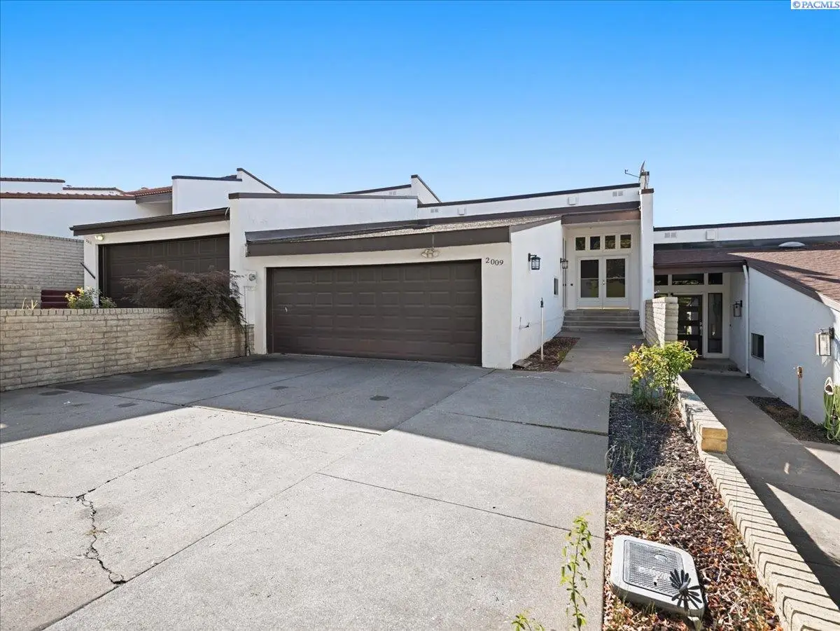 2009 Fairway Dr, Richland, WA 99352 - #1