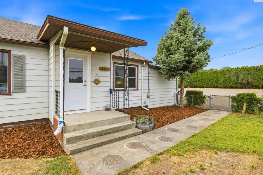 4416 W Court, Pasco, WA 99301 - #3