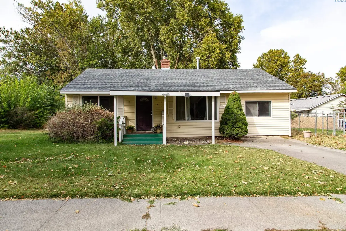 38 S Waverly St, Kennewick, WA 99336 - #1