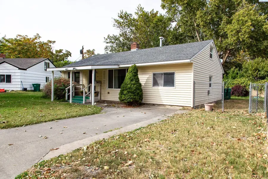 38 S Waverly St, Kennewick, WA 99336 - #2