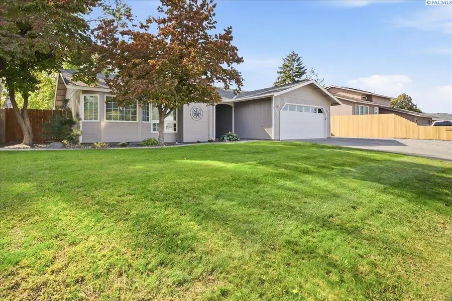8607 W Entiat Ave, Kennewick, WA 99336 - #3