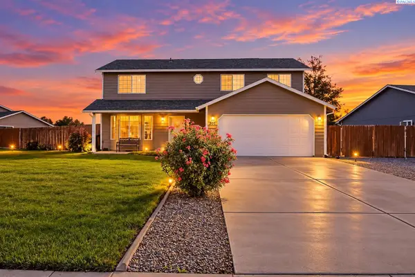 201 W 48th Ave, Kennewick, WA 99337