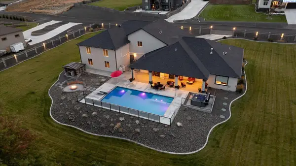 14805 S Ridge View Lane, Kennewick, WA 99338
