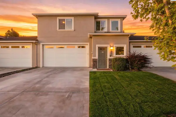1081 S Delaware St, Kennewick, WA 99338