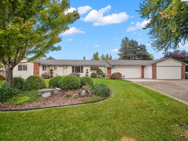 4209 S Elm St, Kennewick, WA 99337