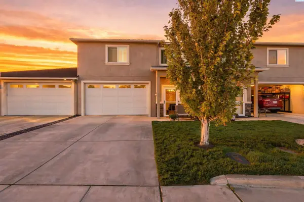 1018 S Elma St, Kennewick, WA 99338
