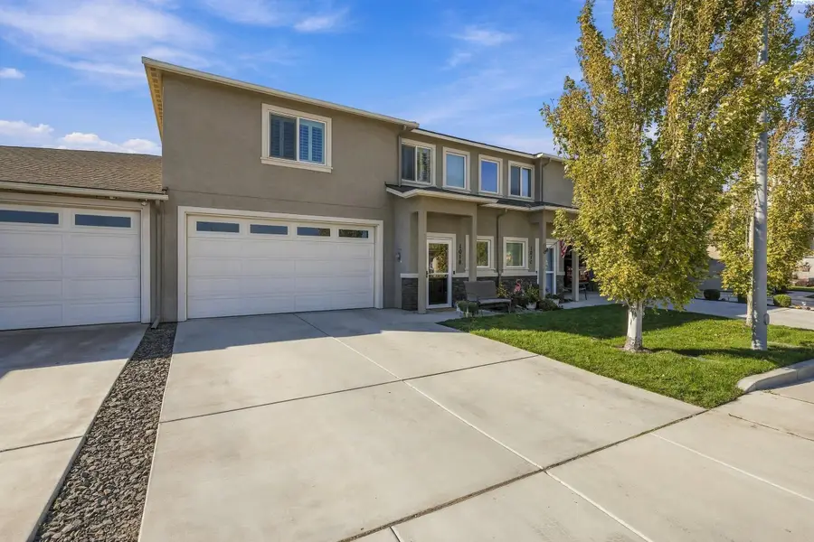 1018 S Elma St, Kennewick, WA 99338 - #3
