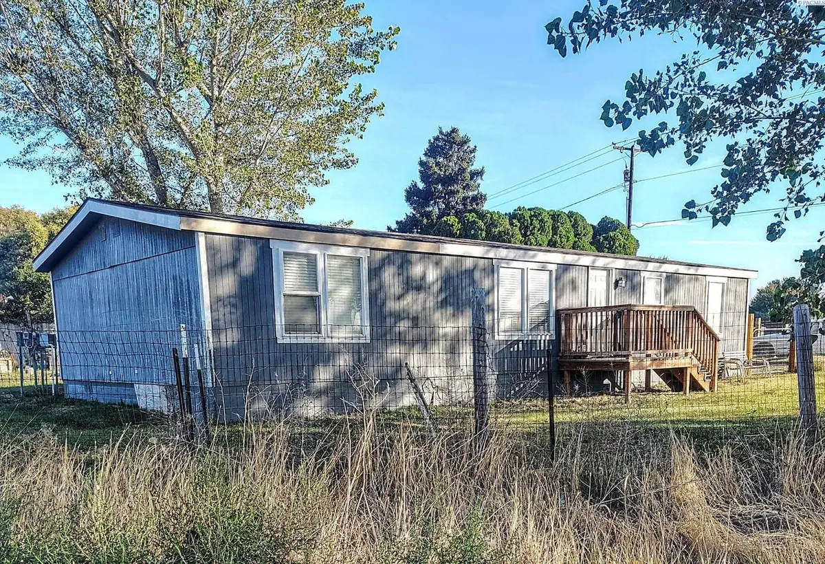 24104 S Haney Rd, Kennewick, WA 99337 - #1