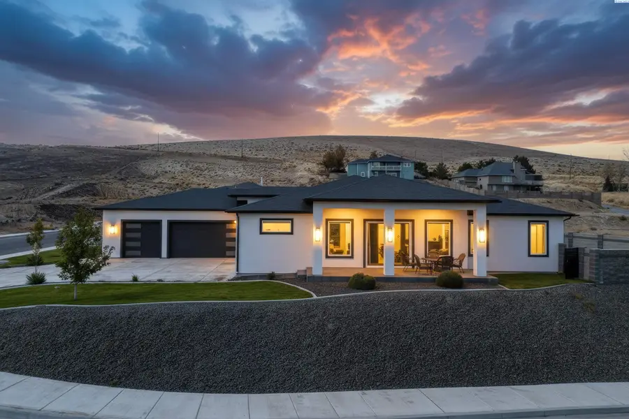 5658 S Newport Pl, Kennewick, WA 99337 - #2