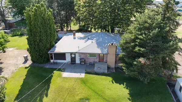 302 E 23rd Ave, Kennewick, WA 99337