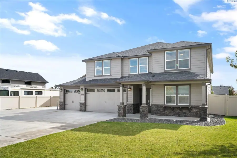 1102 Amber Avenue, West Richland, WA 99353 - #2