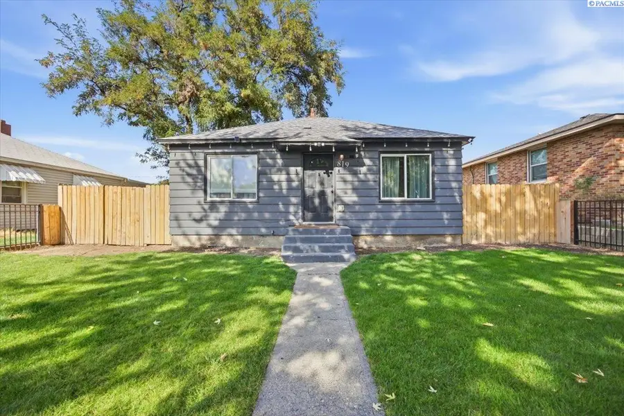 819 W Henry, Pasco, WA 99301 - #2