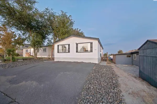 332 Buckwheat Court, West Richland, WA 99353