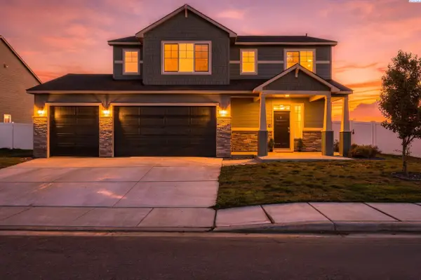 303 Jade Ave, Grandview, WA 98930