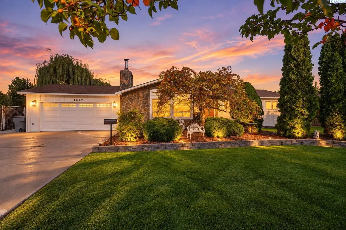 1827 Mcmurray Ave, Richland, WA 99354 - #1