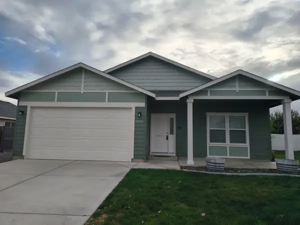 4405 Phoenix Ln, Pasco, WA 99301