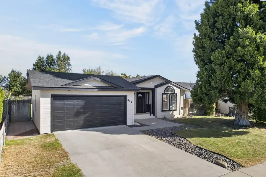 611 N Waldemar Ave, Pasco, WA 99301 - #2