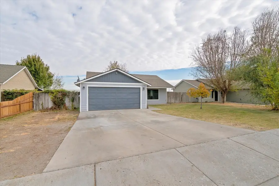 815 Madrona Ave, Pasco, WA 99301 - #3