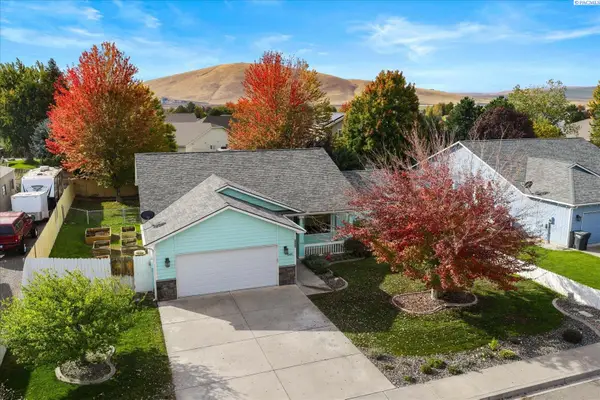 5401 Seahawk Drive, West Richland, WA 99353