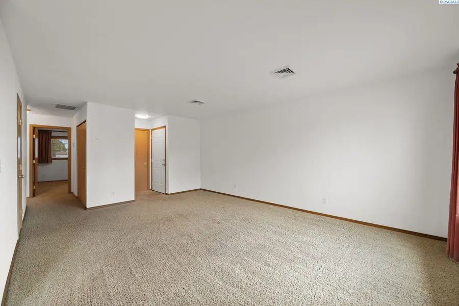 3121 W Hood Ave #A203, Kennewick, WA 99336 - #3