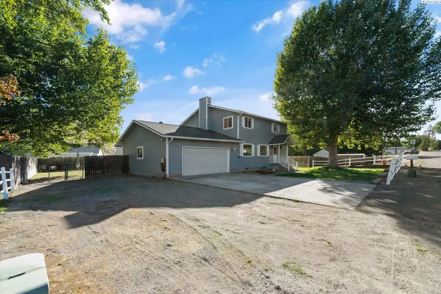 5401 Fern Loop, West Richland, WA 99353 - #2
