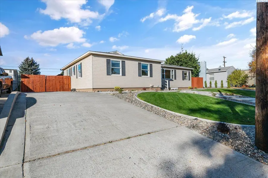 1611 Judson Ave, Richland, WA 99354 - #2