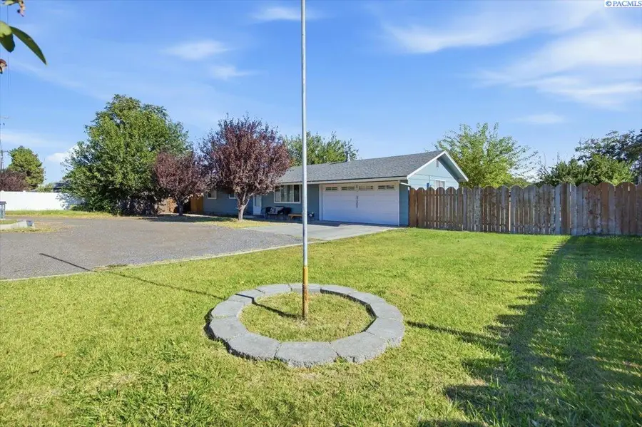 2205 S Washington St, Kennewick, WA 99337 - #3