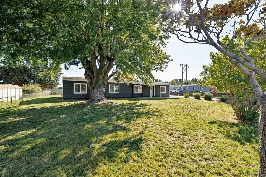 2201 S Keller St, Kennewick, WA 99337 - #3